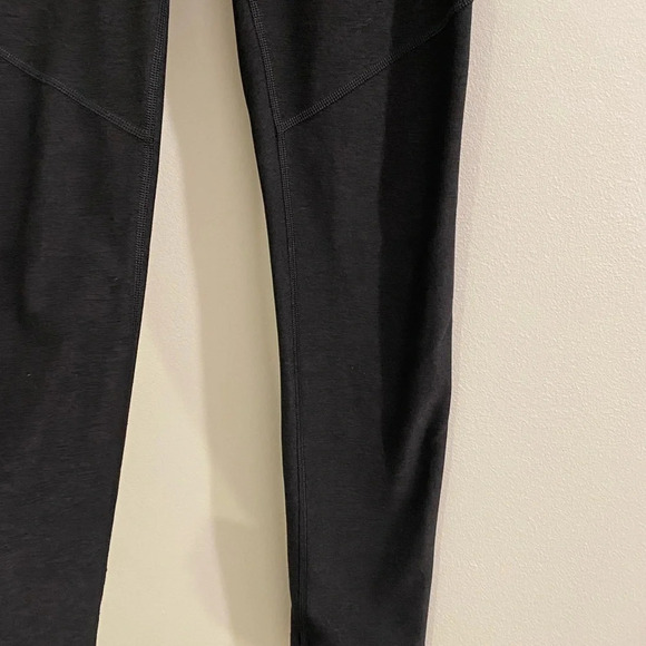 Outdoor Voices Move Free 3/4 Legging - Picture 4 of 8